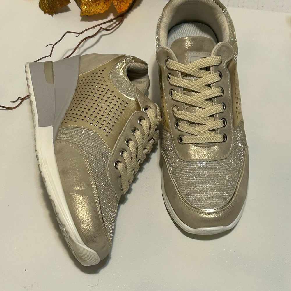 Stylish Women's Gold Sneakers